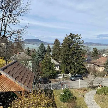 Apartment Hilltop