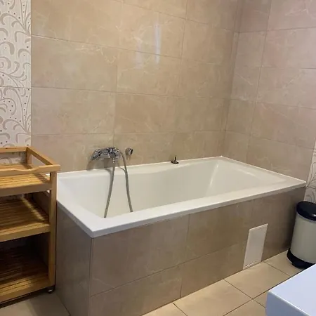 Hilltop Апартаменты *