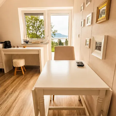 Apartment Hilltop *