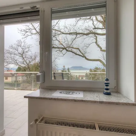 Hilltop Apartamento *