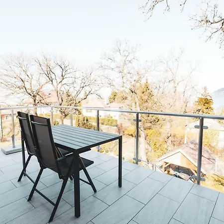 Apartment Hilltop