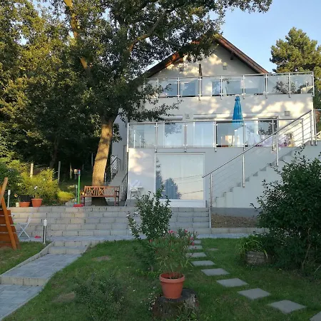 Hilltop Фоньод