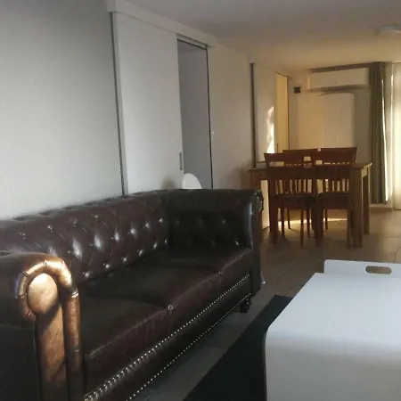 Hilltop Apartment *