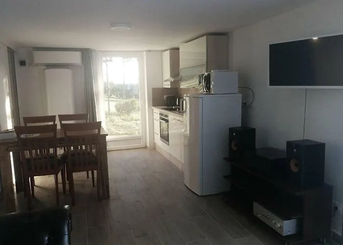 Hilltop Apartamento *