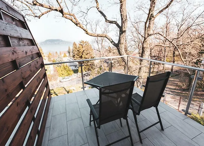 Hilltop Apartamento *